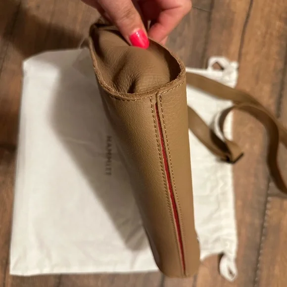 Stylish Tan Leather Shoulder Bag - Picture 6 of 10